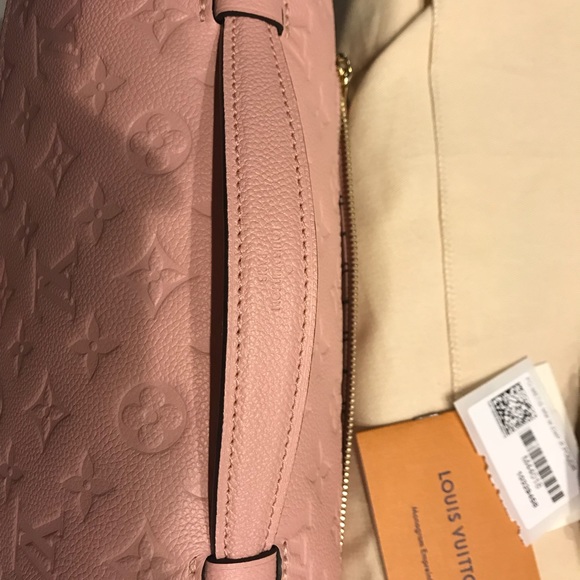 ❌Sold❌ BNIB LV Pochette Metis in Rose Poudre RARE - Picture 2 of 8